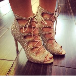 Cabarett Steve Madden Sparkly Lace Up Heels